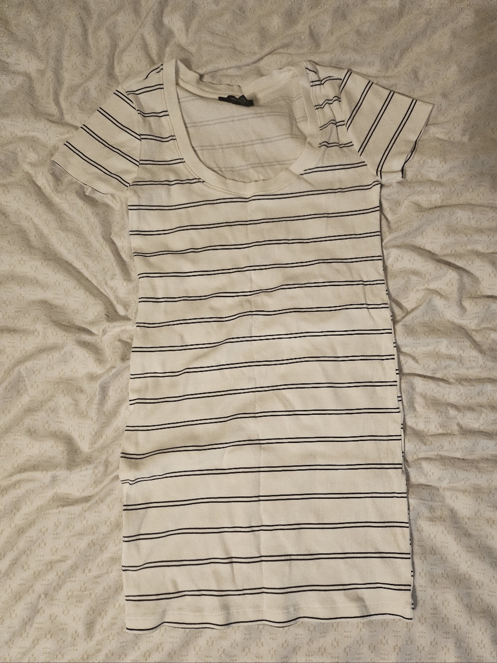Forever 21 Striped Mini Dress in White & Black Stripe Like New